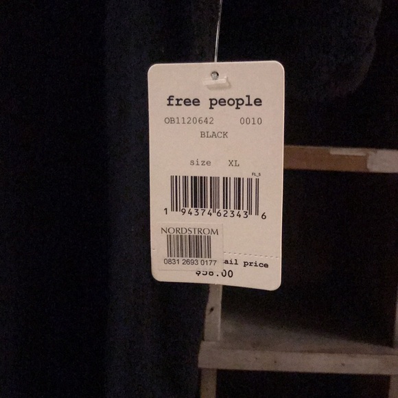 Free People Short Sleeve Top NWT! - Picture 3 of 6